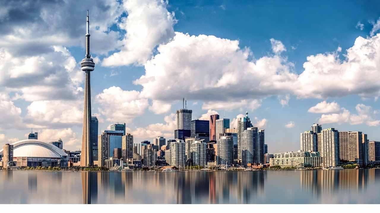 8 benefits of moving to Toronto as an international student - Canadian  College for Higher Studies